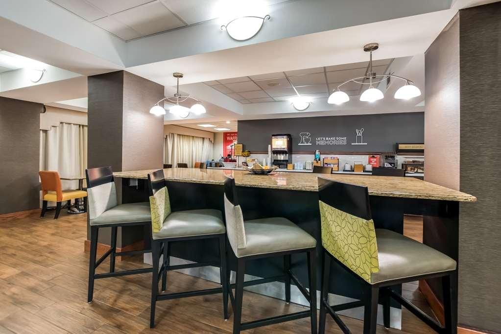 Hampton Inn Winter Haven Restaurant photo